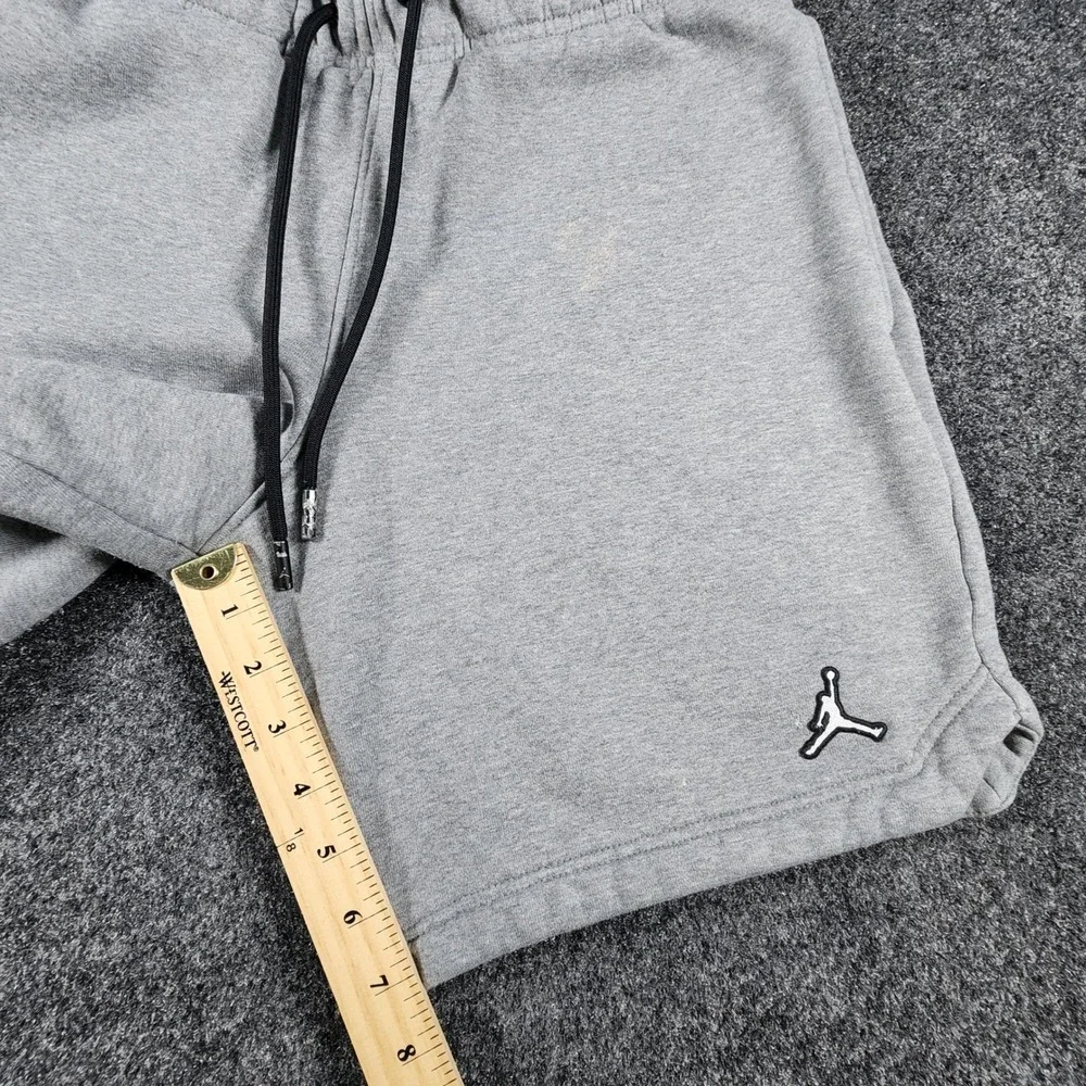 Jordan Essentials Fleece Shorts‎ Mens Small Gray DA9826-091 Jumpman Athletic